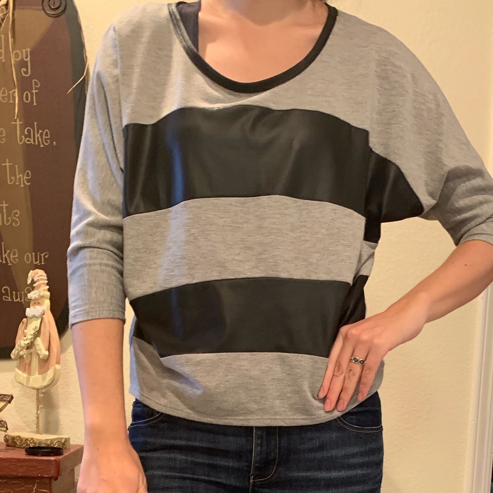 Toska black and gray striped top
